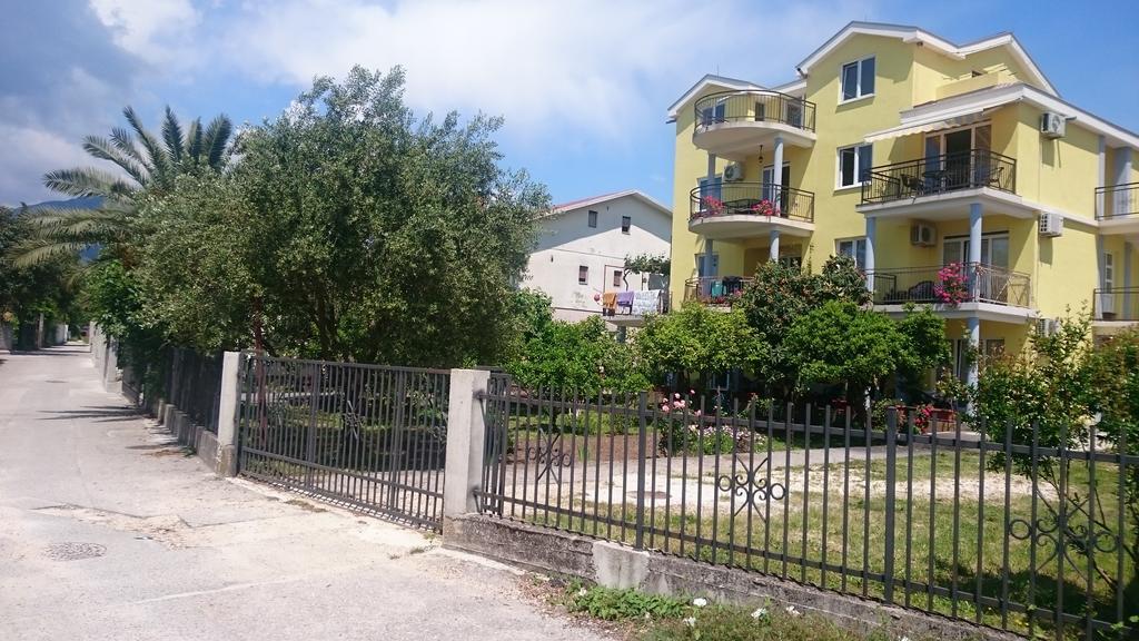 Apartments Olga Tivat Extérieur photo